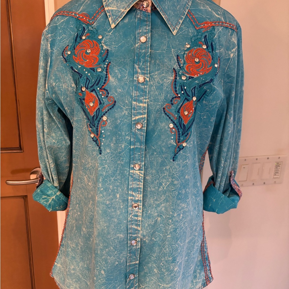 Roar Teal Embroidered Button-Down Shirt